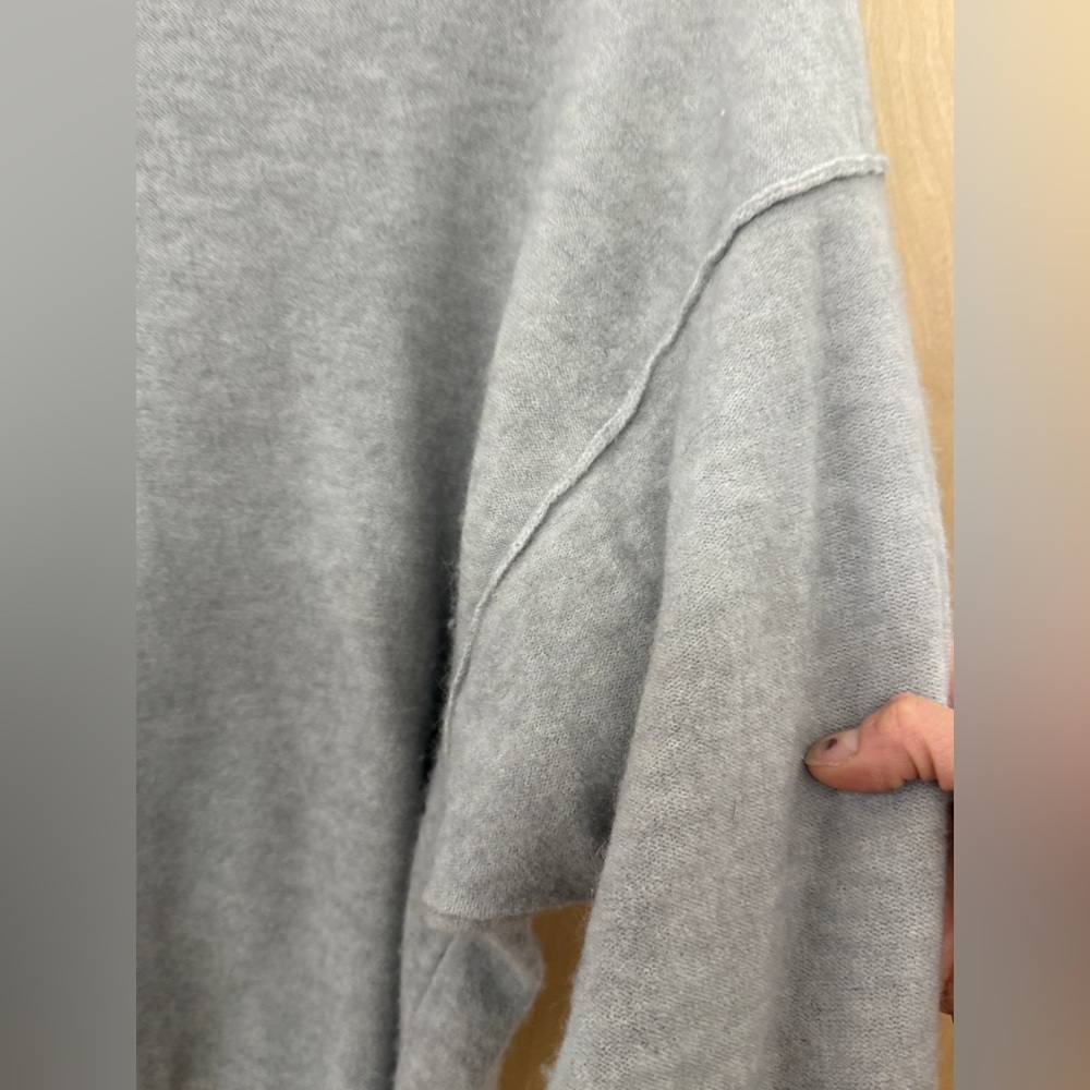Free People Wool Blend Relaxed Grey Raglan Sweater - Picture 13 of 13